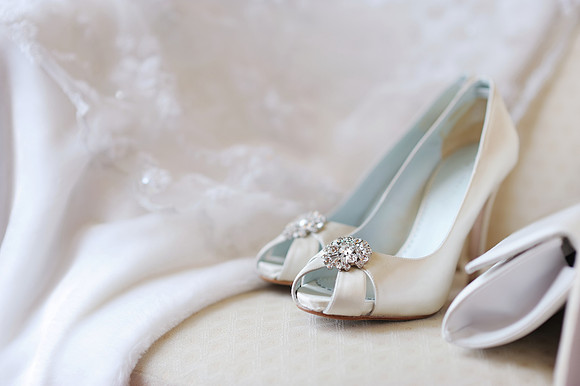 Elegant bridal shoes and a handbag